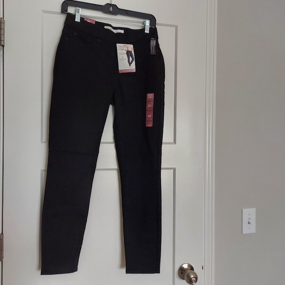 Levi's Signature Gold Women's 4S Black Skinny Pull On Jeans NEW